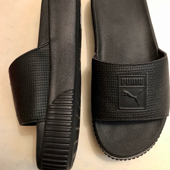 Brand new black comfy Puma slides - Picture 3 of 5